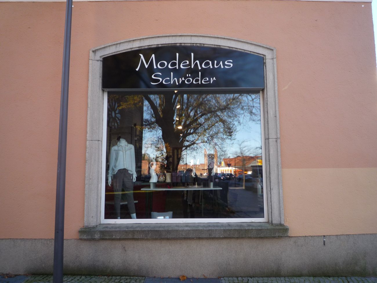 files/schaufenster-guestrow/img/haendler/modehaus_schr__der/slider/P1020394.JPG